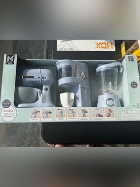 NIB Members Mark Kids Light Blue Gourmet Kitchen Appliance Play Set